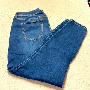Skinny blue jeans/size 18W/Ava Viv brand